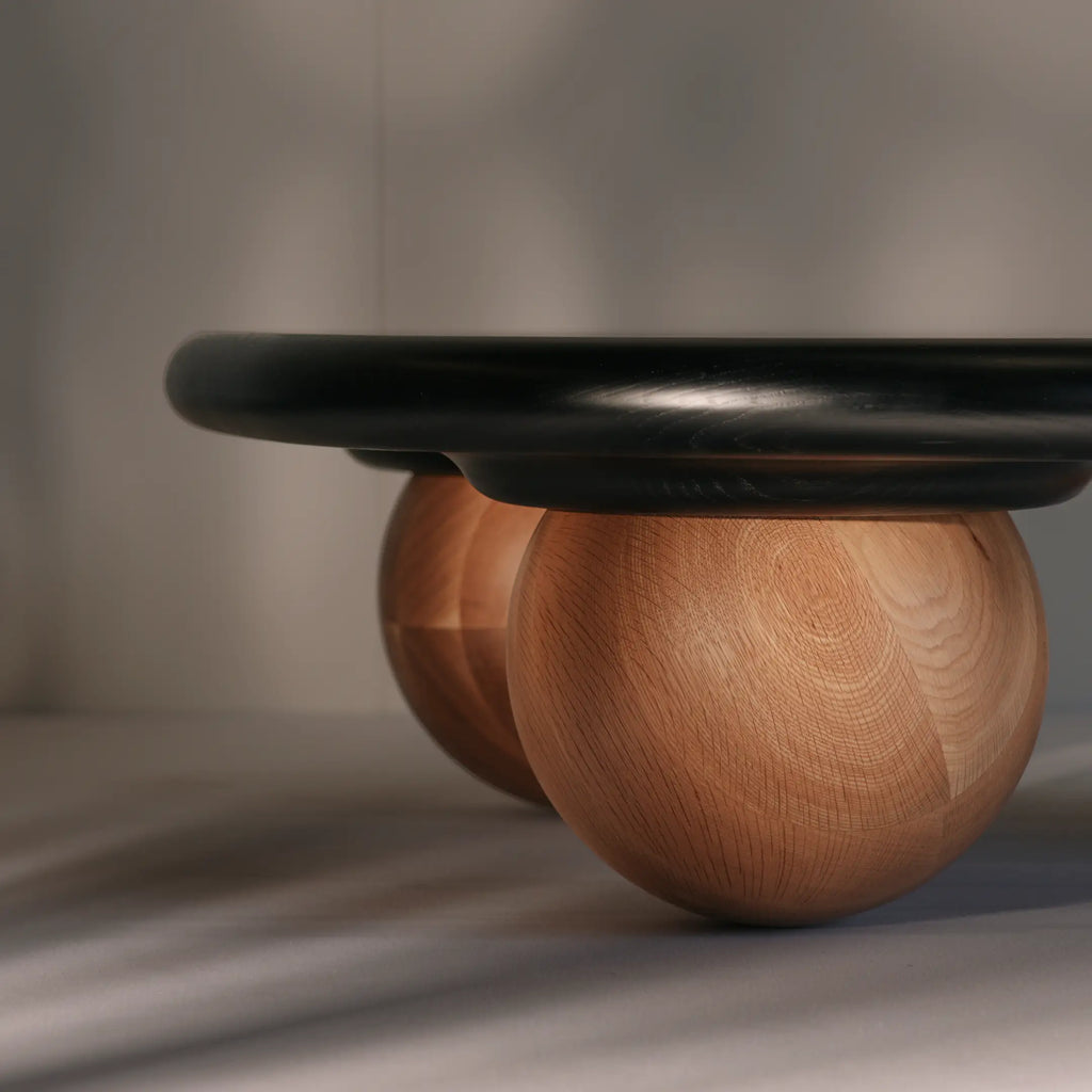 Beraking Coffee Table